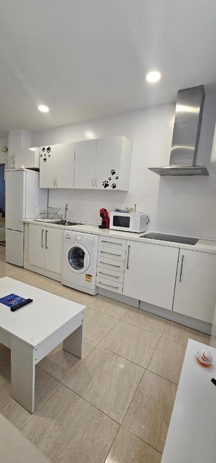 Apartment Apto Tanez Plaza Toros Ventas, A *